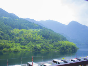 筒井旅館からの早明浦ダムの眺め
