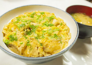 【筒井食堂】はちきん地鶏の親子丼