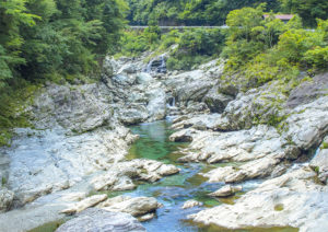 小屋と三本滝