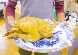 大川バル「土佐はちきん地鶏の丸焼き」