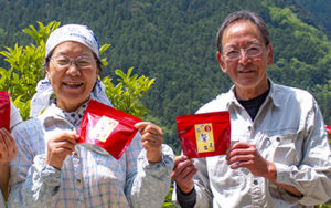 「さくら祭」の川上夫妻