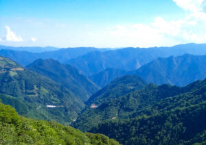 東三ツ森山-野地峰縦走登山道