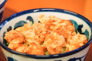 【結いの里】お母さん食堂「からあげ丼」