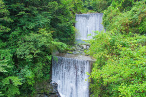 さめうらダム旅砂防堰堤